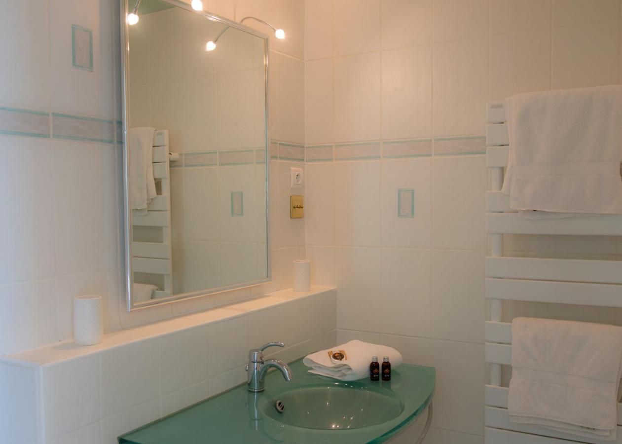 Le Petit Cochon Bed & Breakfast Valence-sur-Baise Exterior photo